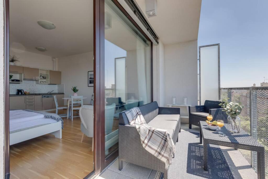 Jt'S Apartments Korunni Str. Prága Kültér fotó