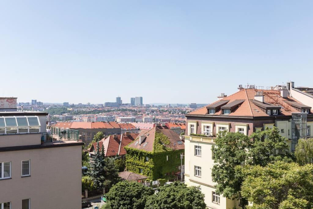 Jt'S Apartments Korunni Str. Prága Kültér fotó
