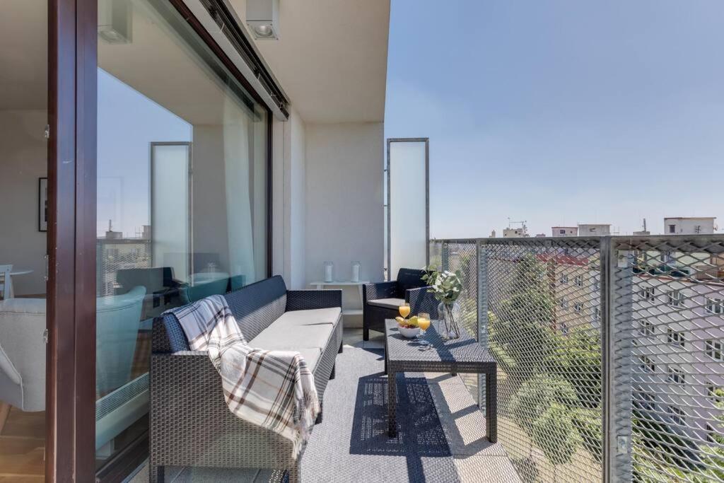Jt'S Apartments Korunni Str. Prága Kültér fotó